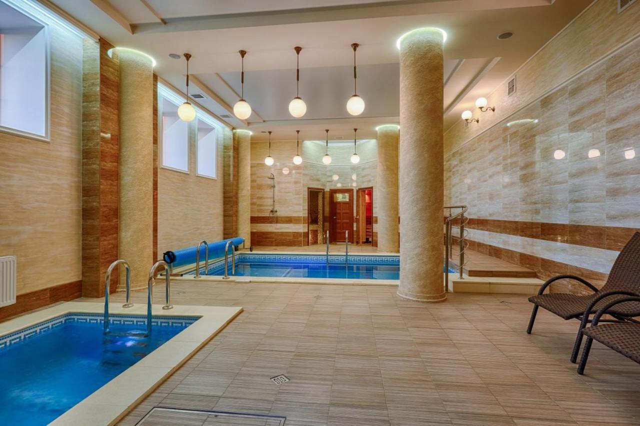 Hotel Taras Bulba à Kamianets-Podilsky Extérieur photo