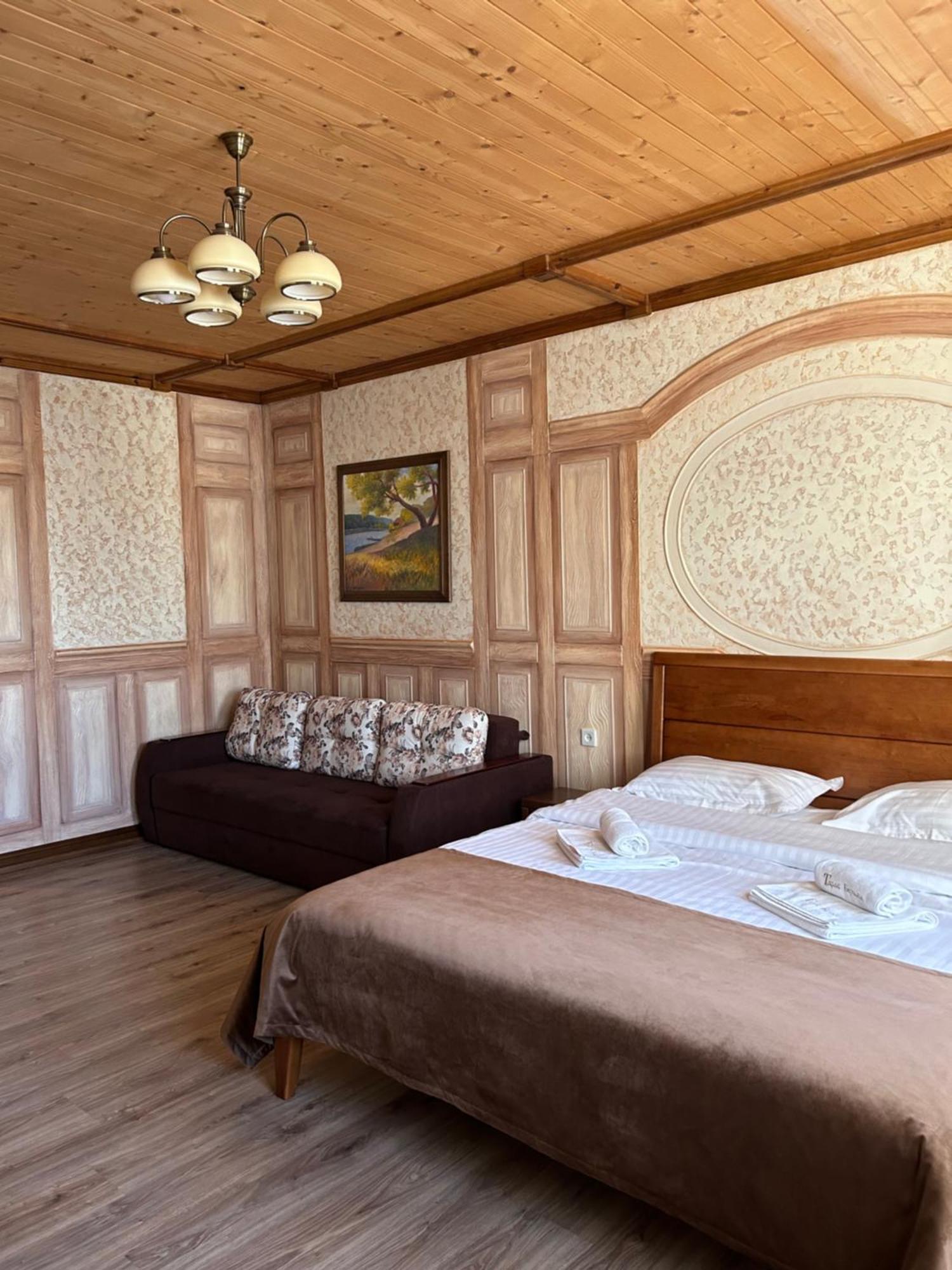 Hotel Taras Bulba à Kamianets-Podilsky Extérieur photo